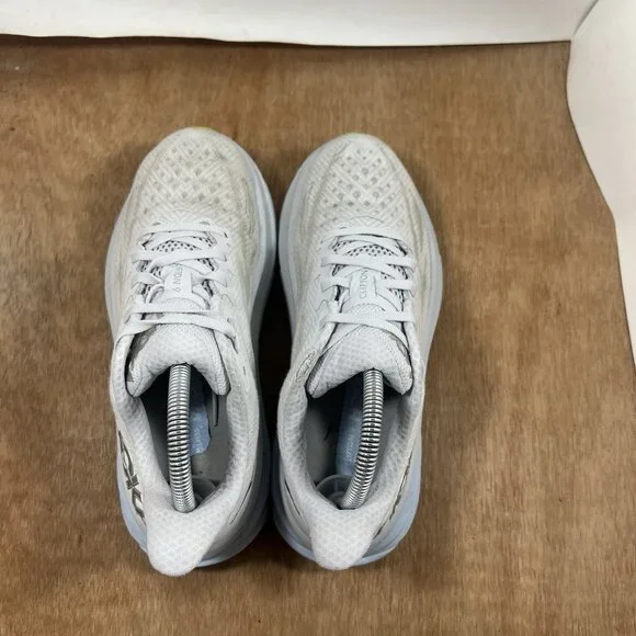 Hoka One One Clifton 9 Women's Size 8 B(Medium) Running Shoes White - Picture 5 of 9